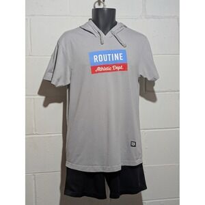 Routine Athletic Dept Short Sleeve Hoodie Gray Mens Graphic T Shirt Top Medium